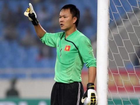 chuyen-tinh-cua-cau-thu10