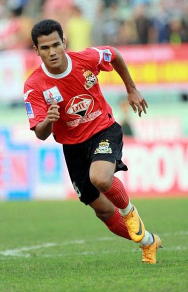 chuyen-tinh-cua-cau-thu4