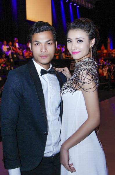 vu-tuan-viet-hong-que-chung-ket-project-runway-2014-12