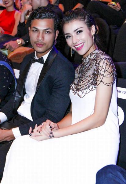 vu-tuan-viet-hong-que-chung-ket-project-runway-2014-16