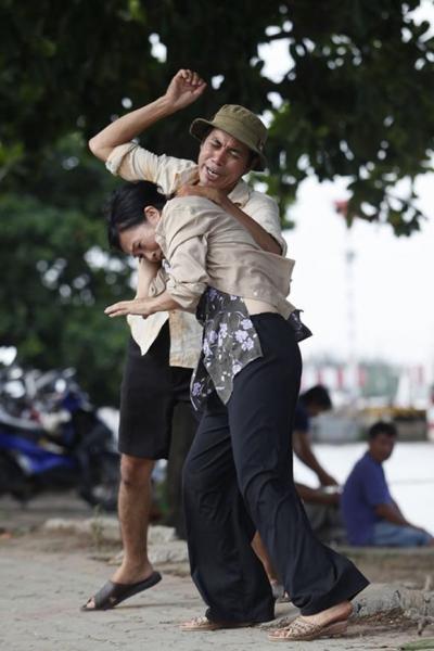 vua-di-vua-khoc-tap-cuoi5