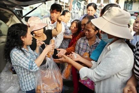 viet-huong-mang-dep-le-di-phat-banh-my-2