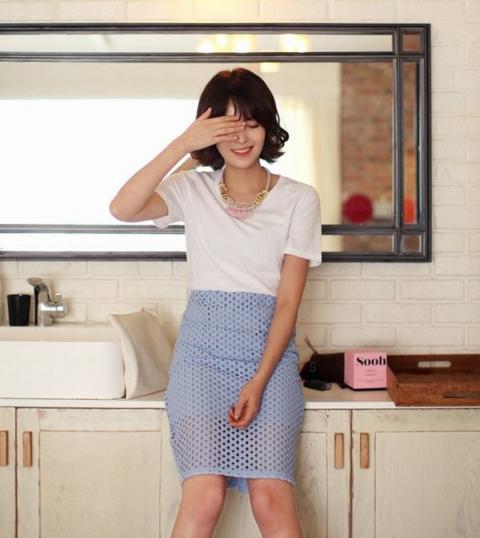 dep-voi-5-kieu-ao-phong-trang-0