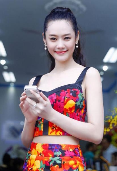 ngam-ve-goi-cam-chet-nguoi-cua-nhung-my-nhan-que-thanh-hoa11