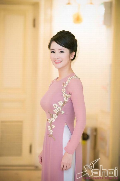 hong-nhung-ao-dai-4