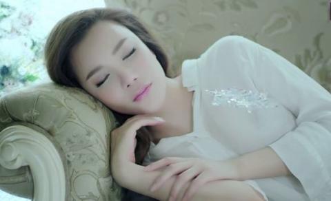 mv-cua-ho-quynh-huong3