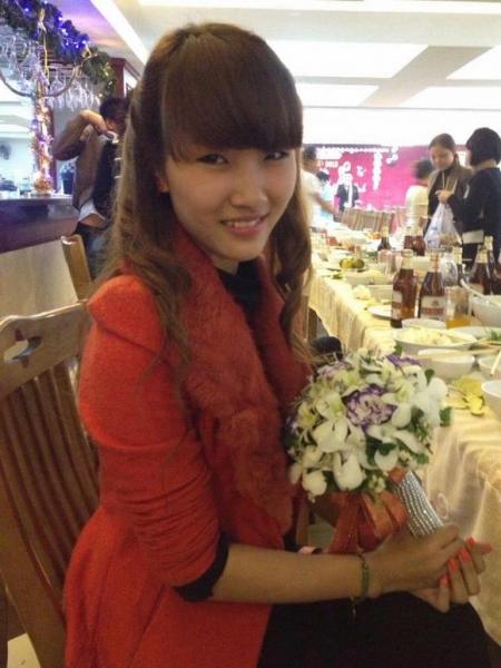 tha-vong-voi-nah-sac-that-cua-hot-girl-banh-trang-tron4