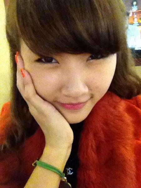 tha-vong-voi-nah-sac-that-cua-hot-girl-banh-trang-tron6