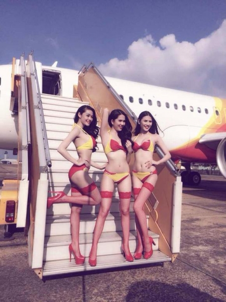 ngoc-trinh-quang-cao-vietjet-air3