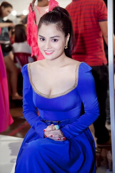 my-nhan-cung-ten-khac-phan-cua-showbiz-viet15