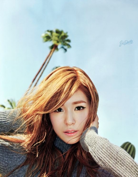 tiffany-vogue-girl-2014-3