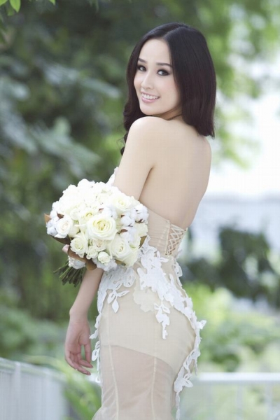 mai-phuong-thuy-vay-cuoi-10