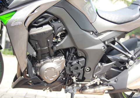 sieu-xe-Kawasaki-Z1000-2014