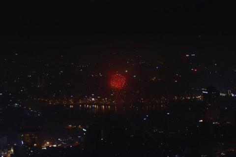 ban-phao-hoa-o-ha-noi-vn-3