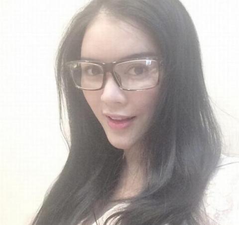 my-nhan-viet-bi-che-xau9