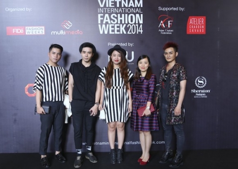 ly-giam-tien-va-cac-ntk-project-runway