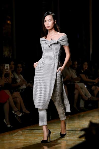 show-thoi-trang-ly-nha-ky-10