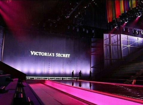 victorias-secret-fashion-show-2014-0