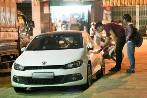 gia-the-giau-co-it-nguoi-biet-cua-cac-nghe-si-tre2