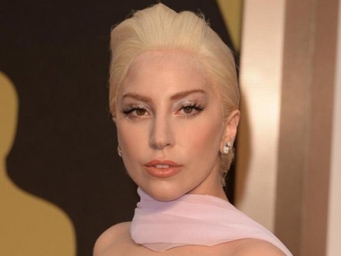 ca sĩ lady gaga bị cưỡng hiếp