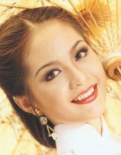 nhung-hoa-hau-bien-mat-khoi-showbiz-viet9