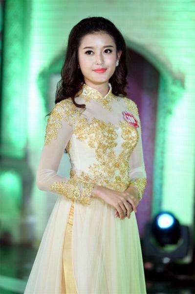 huyen-my-xinh-dep-tuoi-tan-giua-tam-bao-du-luan10