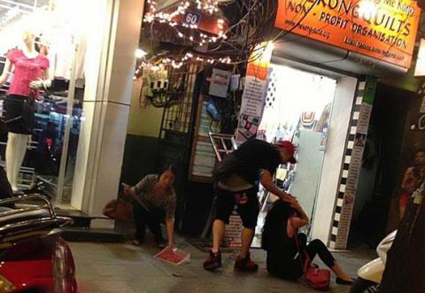 my-nhan-sinh-nam-19954