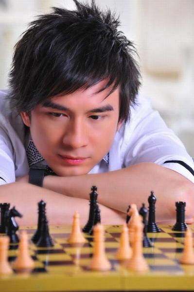 sao-viet-thoi-lam-lo-xe-luom-ve-chai-kiem-song11