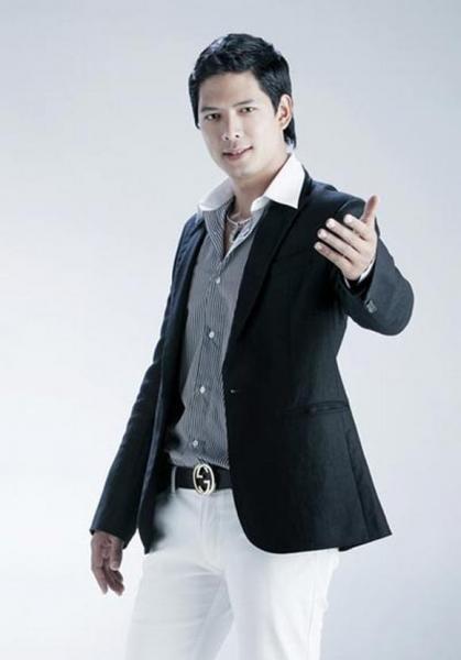 sao-viet-thoi-lam-lo-xe-luom-ve-chai-kiem-song7