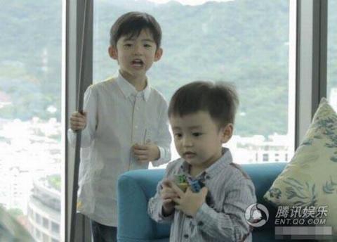 truong-ba-chi-va-con-trai6