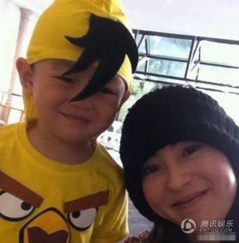 truong-ba-chi-va-con-trai7