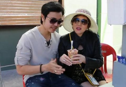 vu-hoang-viet-du-lich-cung-nguoi-tinh-1