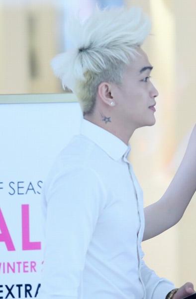 khanh-my-va-hkt-1-1419925807