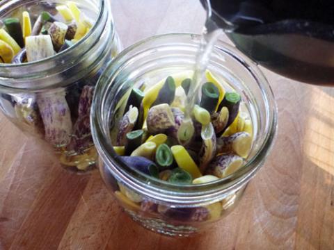 Đỗ ngâm chua: Lạ miệng mà ngon - 5