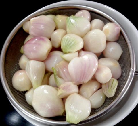 Cách muối dưa hành trắng giòn kiểu truyền thống - 2