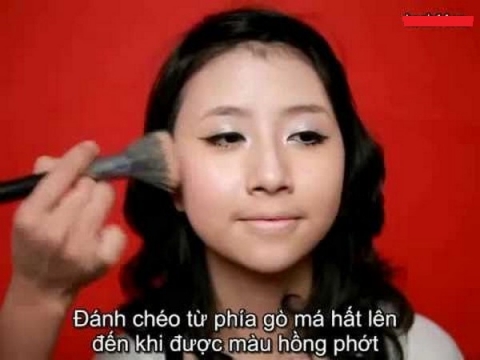 ‘Giật mình’ trước nhan sắc không son phấn của hot girl Việt