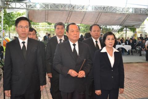 ong-ba-thanh7-1423972535 ong-ba-thanh7-1423972535