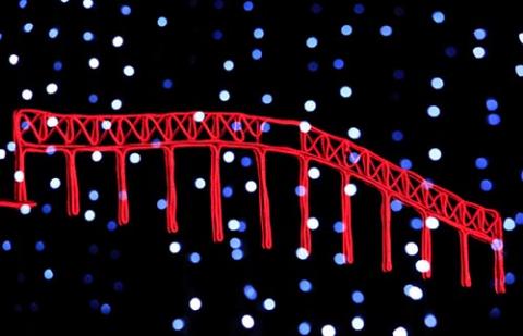 Hà Nội, TPHCM đẹp lung linh trước thời khắc giao thừa - 10