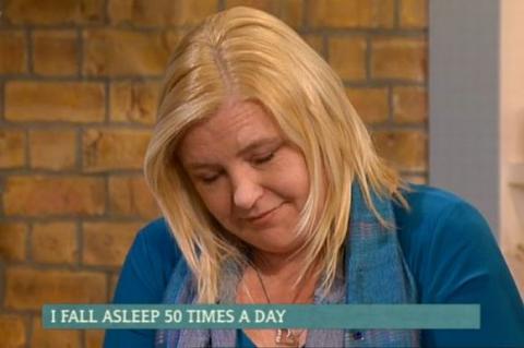 Jacky Lloyd - Người phụ nữ mắc bệnh ngủ 50 lần một ngày 0 Jacky Lloyd - Người phụ nữ mắc bệnh ngủ 50 lần một ngày 0