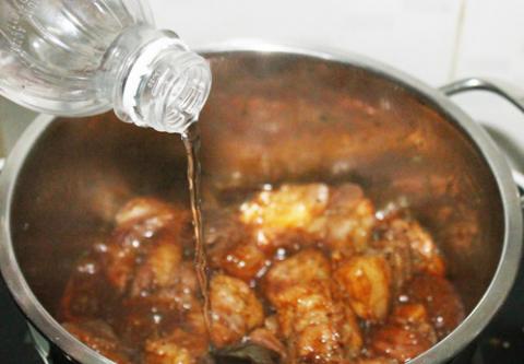 Sườn non kho ấm áp cơm chiều - 4