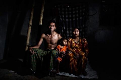  Cuộc sống mưu sinh khốn khổ của người thợ khai thác lưu huỳnh