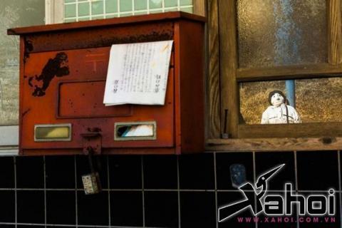 Ngôi làng kỳ lạ có người sống chung với bù nhìn