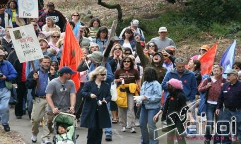 đi bộ quanh thế giới