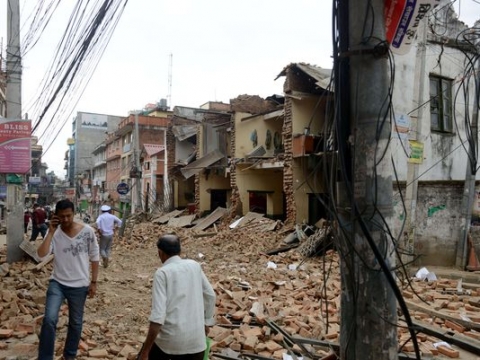 Động đất kinh hoàng ở Nepal: Hơn 1.457 người chết - 1