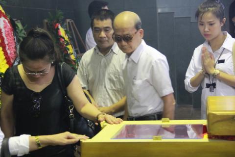 Đám tang NSƯT Anh Dũng 9