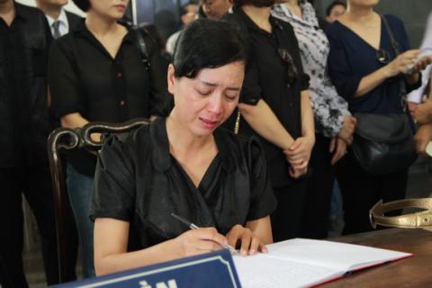 Đám tang NSƯT Anh Dũng 12