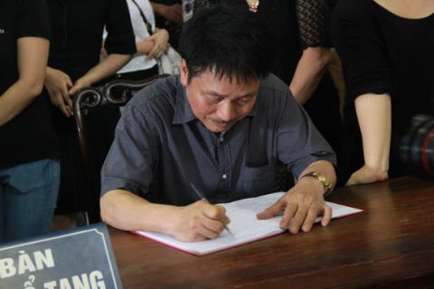 Đám tang NSƯT Anh Dũng 17