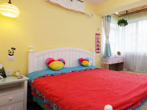 Trang trí nội thất sắc màu cho ngôi nhà có trẻ em rộng 79m2 4