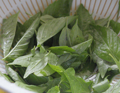 Cách làm gỏi tai heo heo xoài xanh nhâm nhi ngày nắng 2