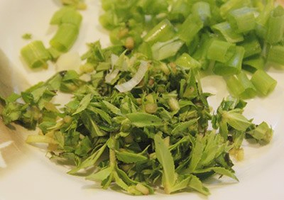 Canh khoai mỡ tím nấu với tôm 5